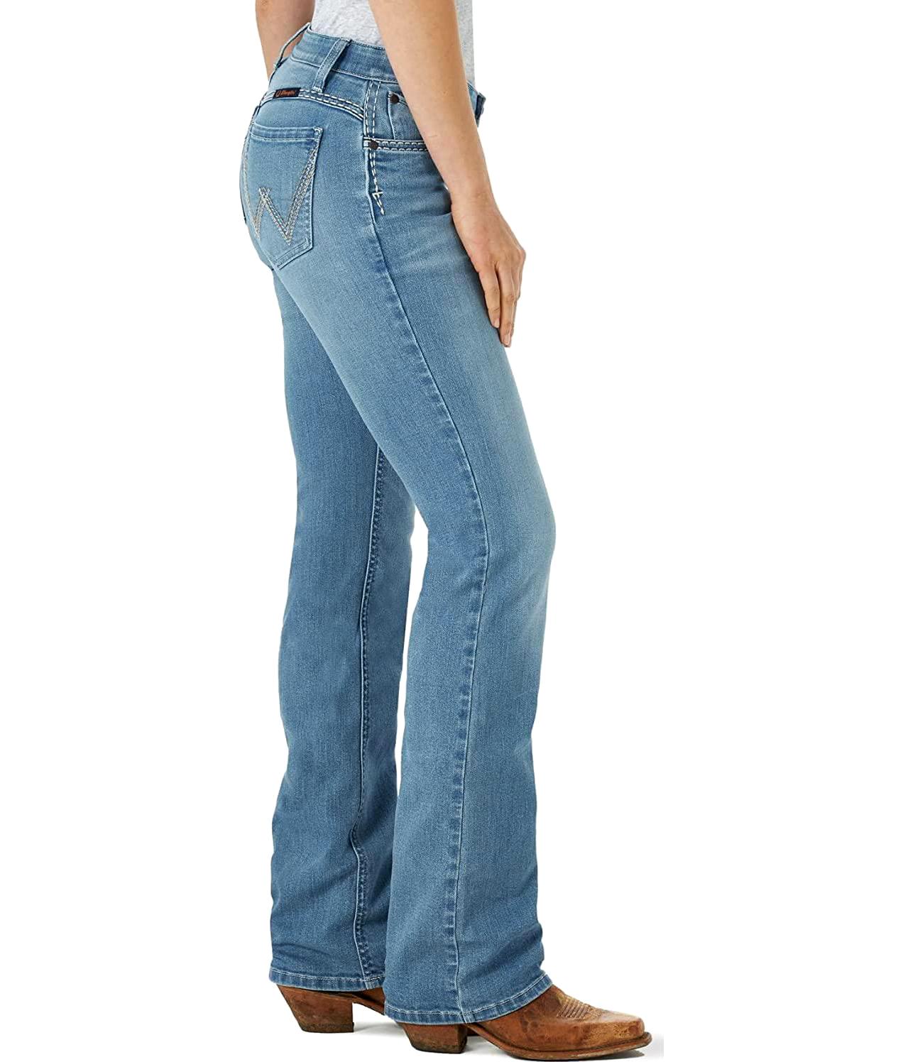 Wrangler Shiloh Low Rise Ultimate Riding Jeans in Hallie