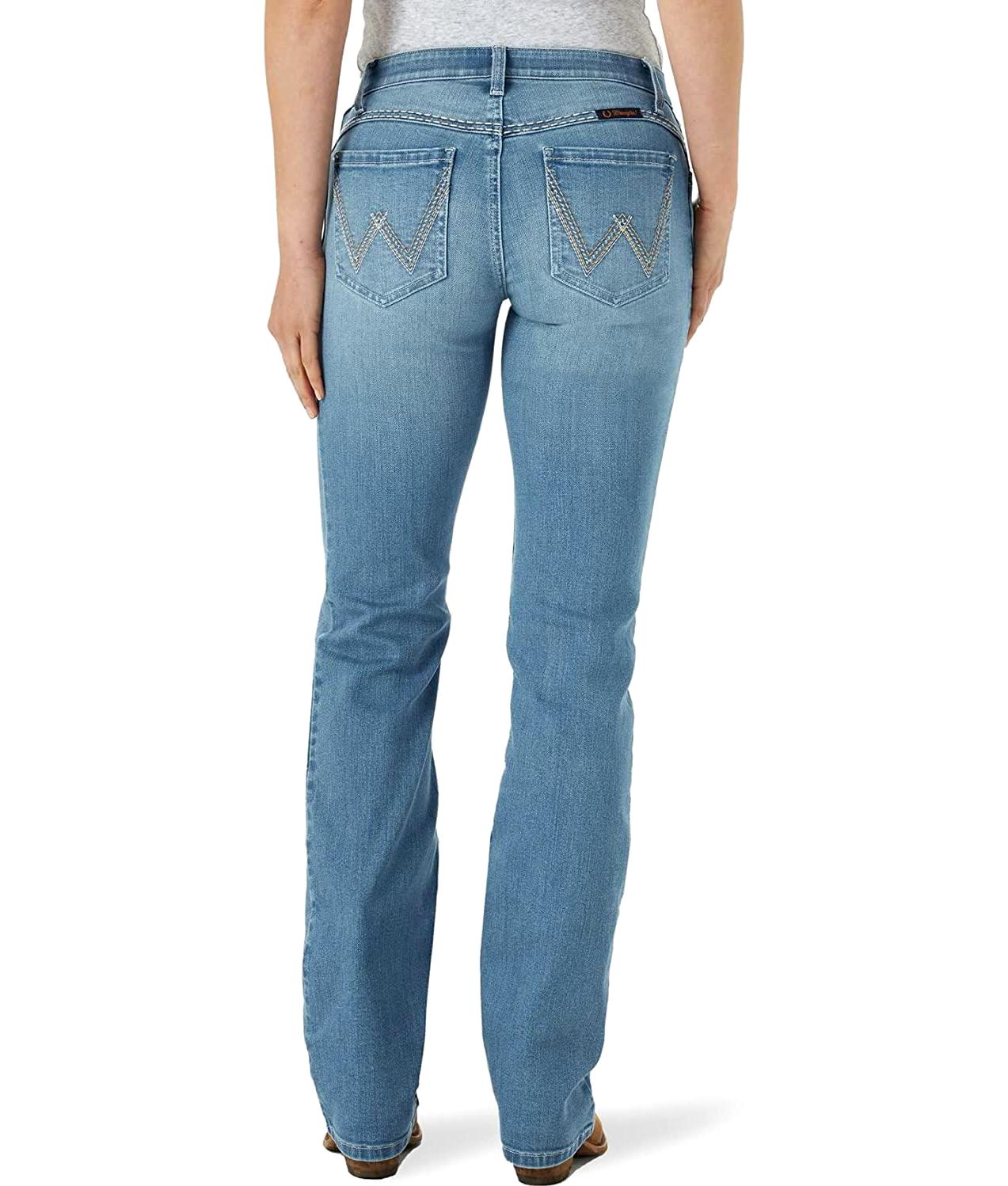 Wrangler Shiloh Low Rise Ultimate Riding Jeans in Hallie